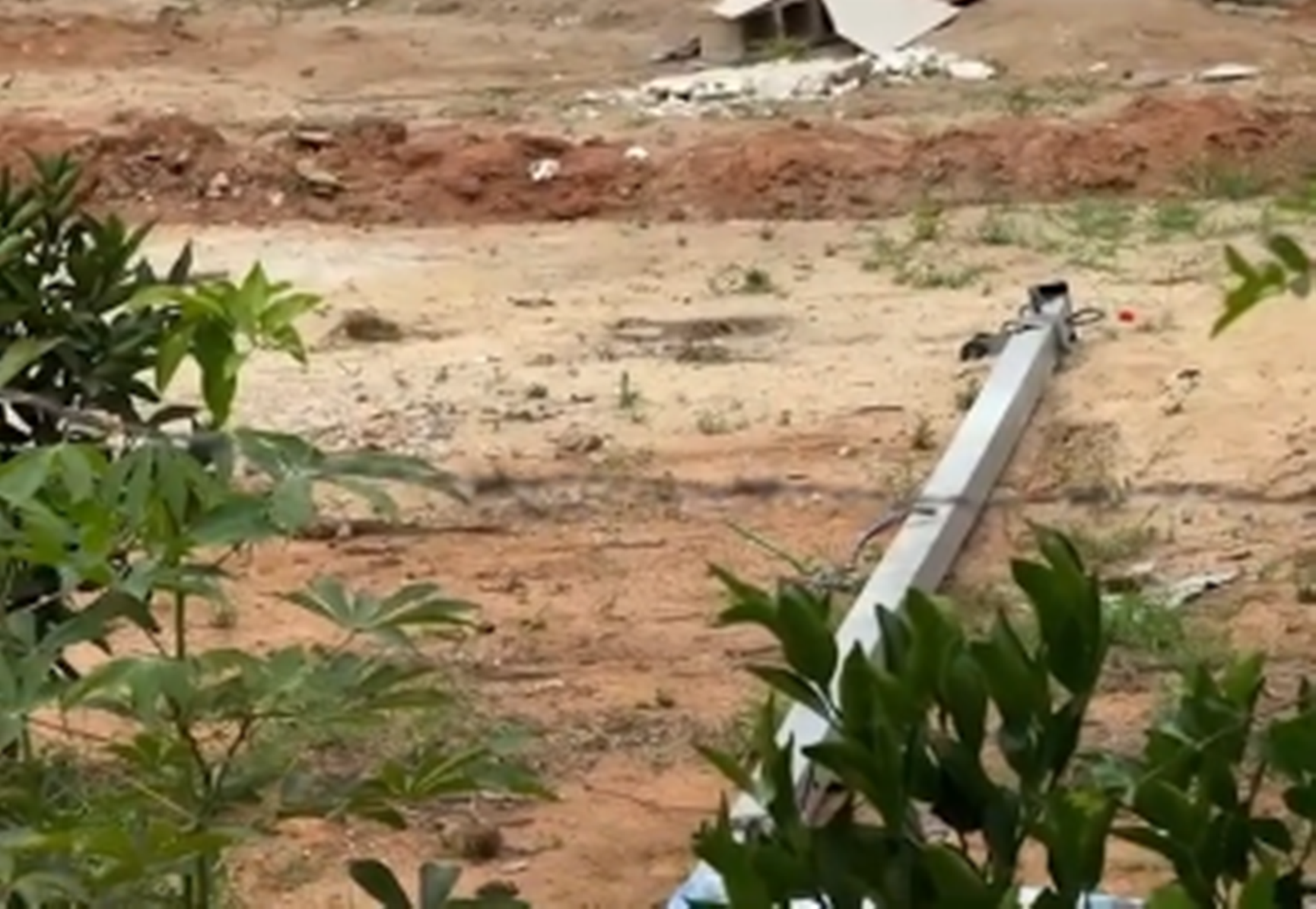 Pai e filho morrem eletrocutados na Colônia Mestre Campos em Teófilo Otoni